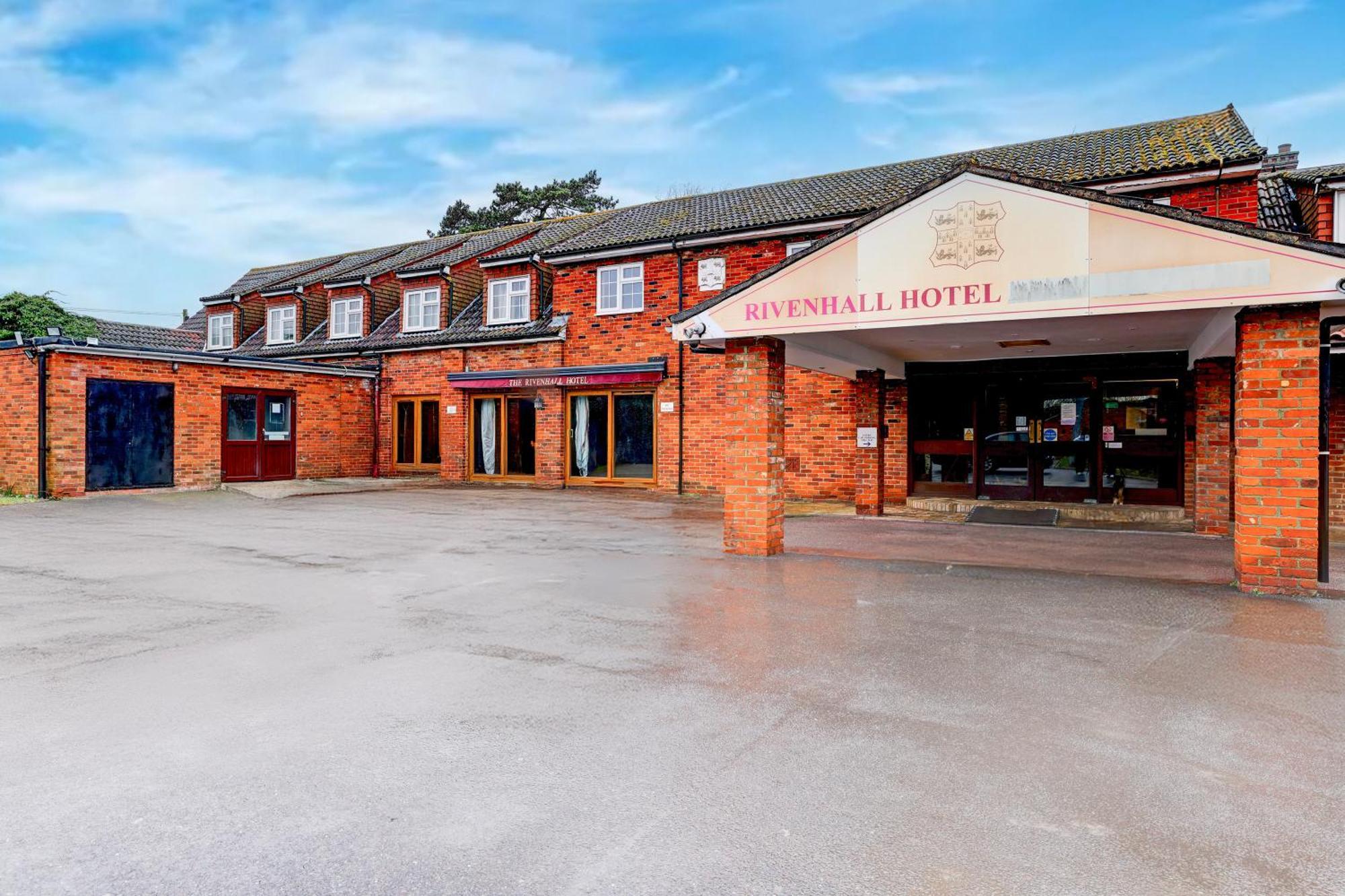 Oyo The Rivenhall Hotel In Witham, Chelmsford Exterior photo